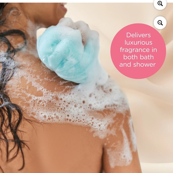 Bodycology glow up gift set in whipped vanilla - Picture 3 of 4